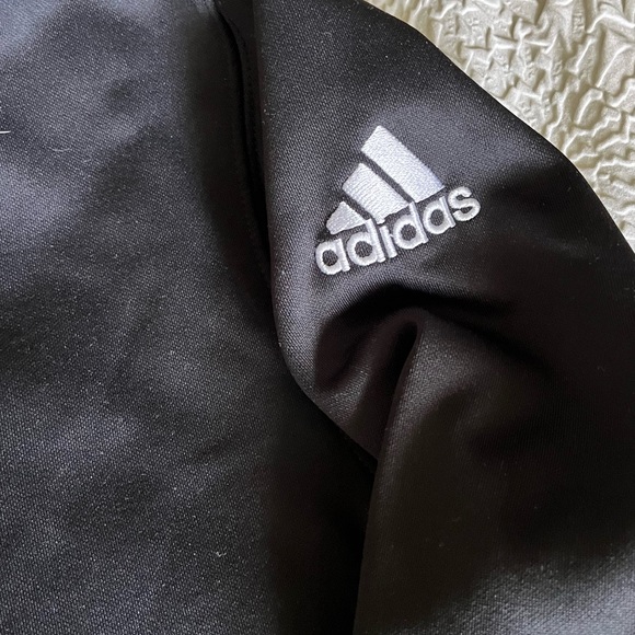 Adidas Wisconsin hoodie - Picture 4 of 5